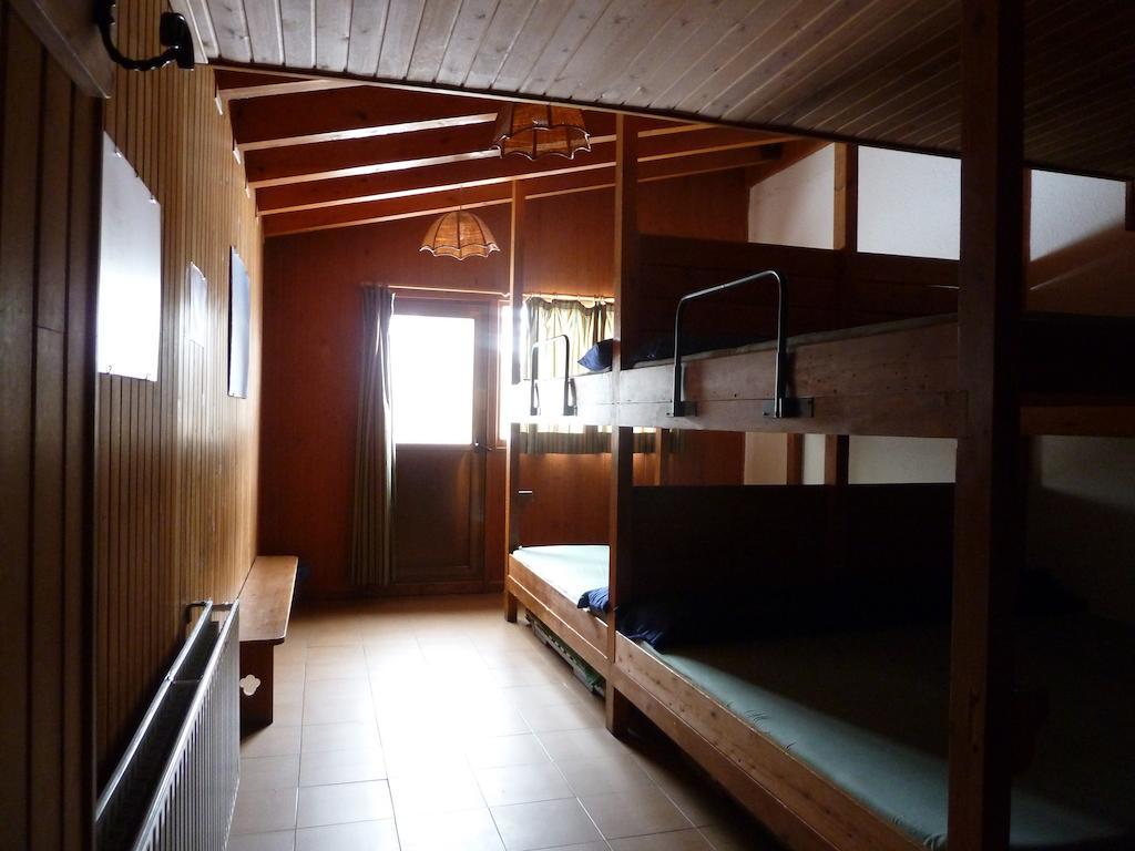 Albergue "El Aguila" Candanchú Pokoj fotografie